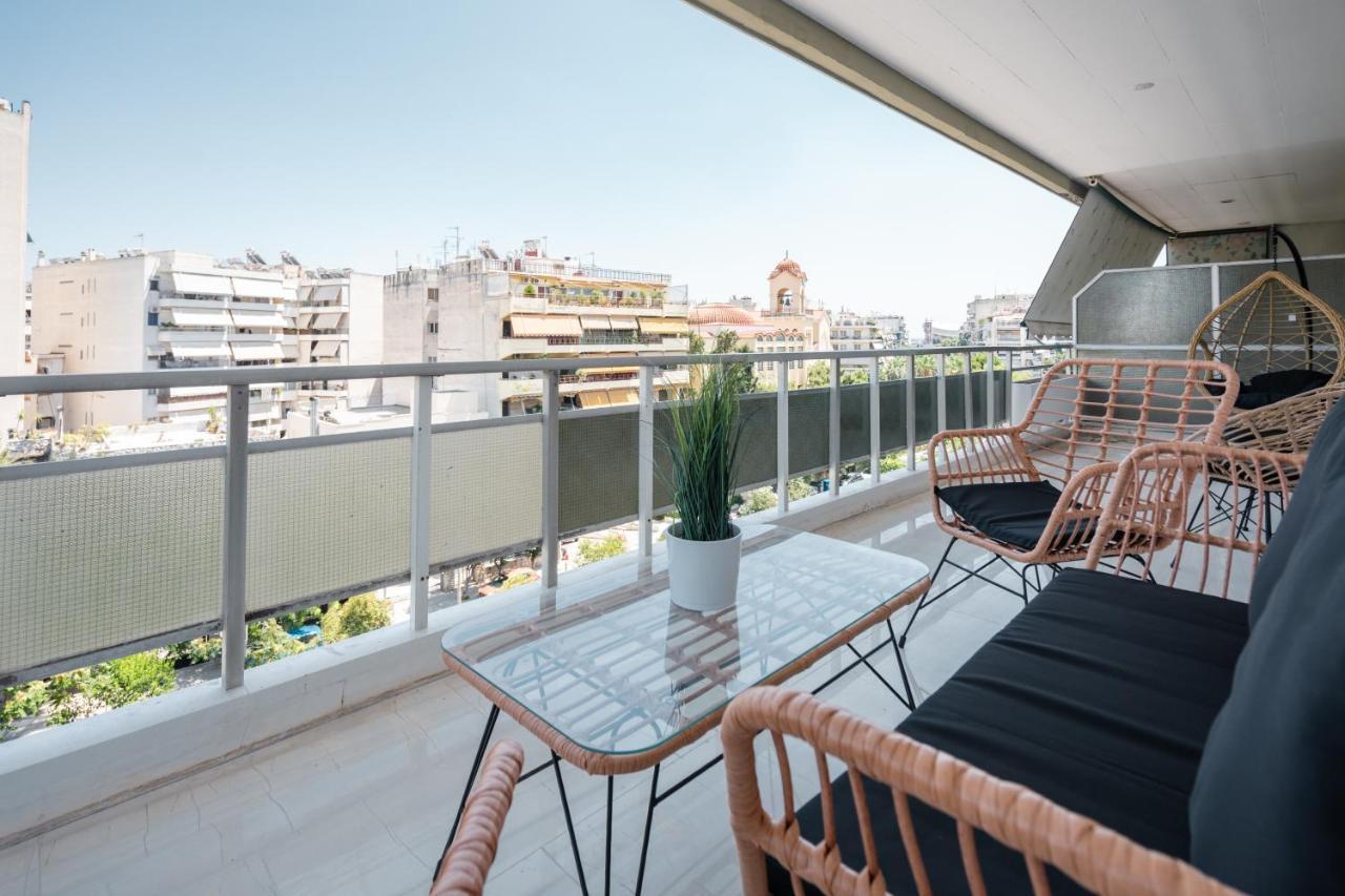 Luxury 4 Bedrooms Apartment Near Flisvos Marina Pire Dış mekan fotoğraf