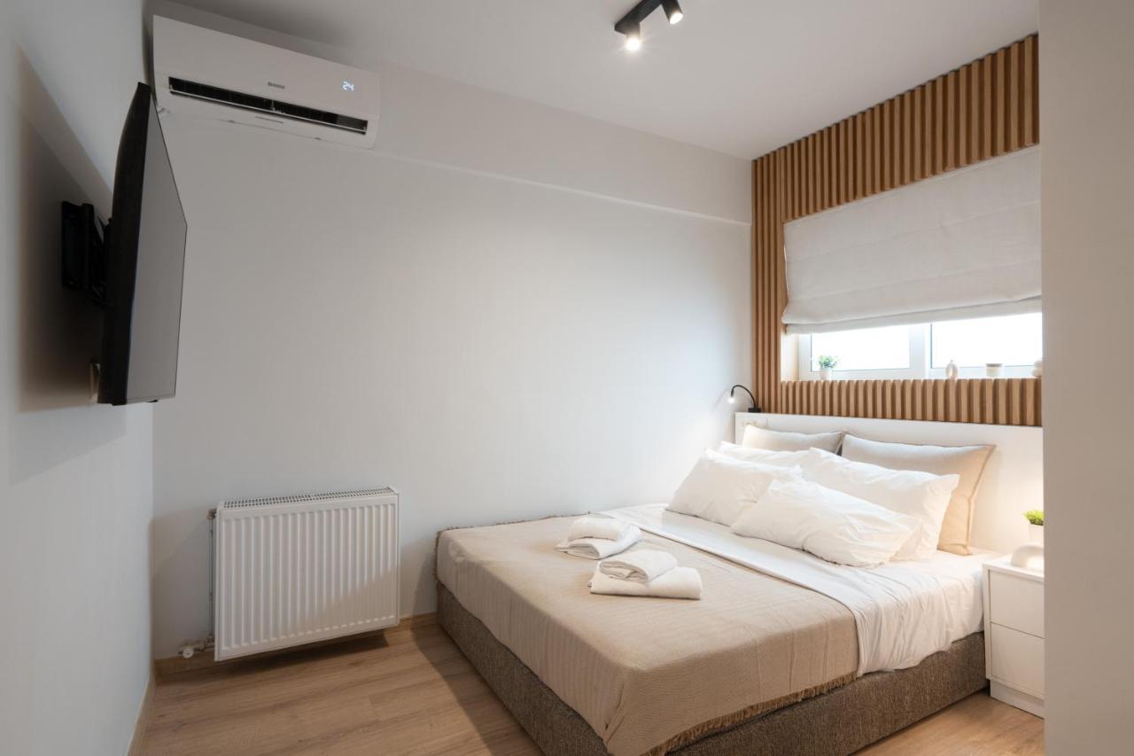Luxury 4 Bedrooms Apartment Near Flisvos Marina Pire Dış mekan fotoğraf