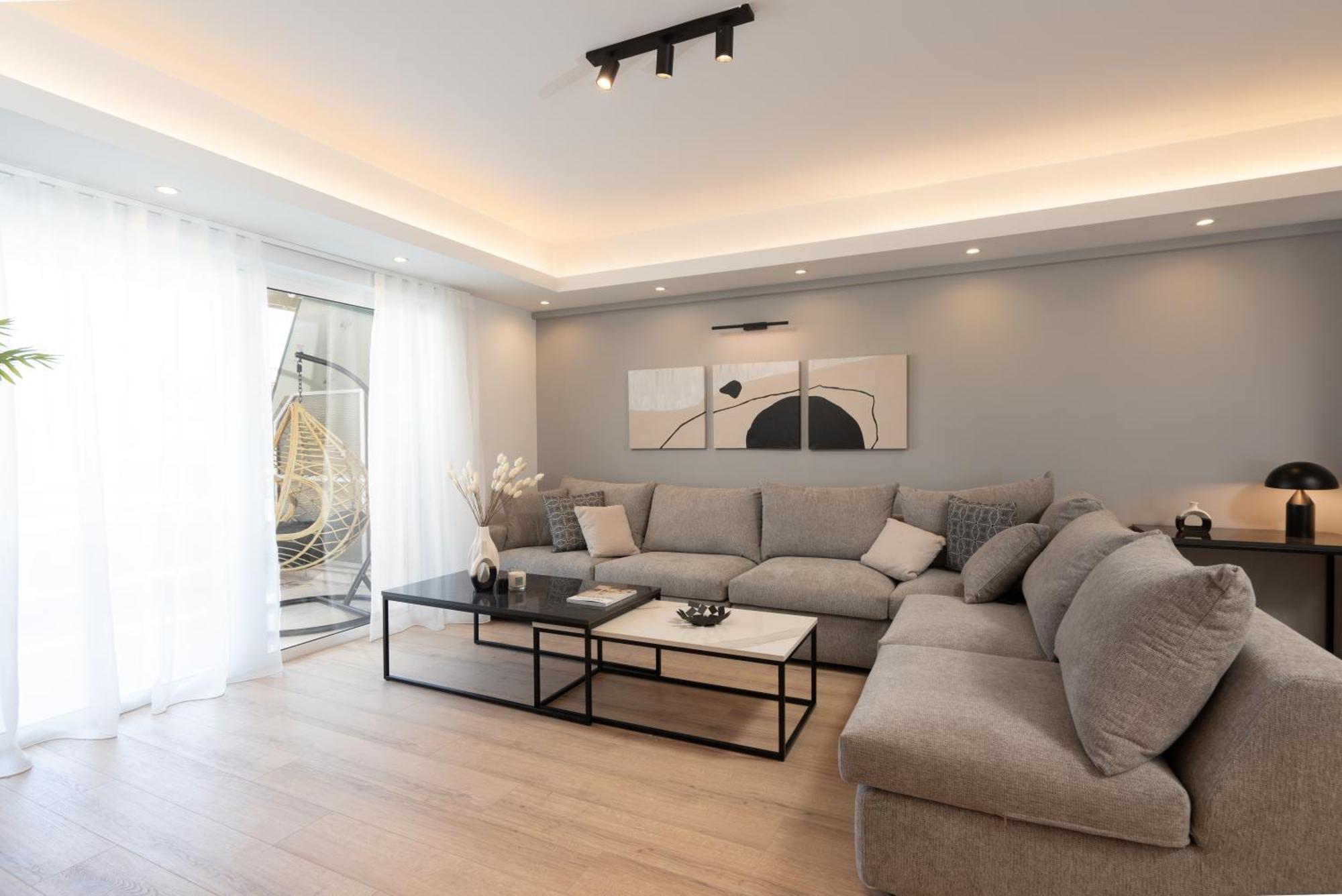 Luxury 4 Bedrooms Apartment Near Flisvos Marina Pire Dış mekan fotoğraf