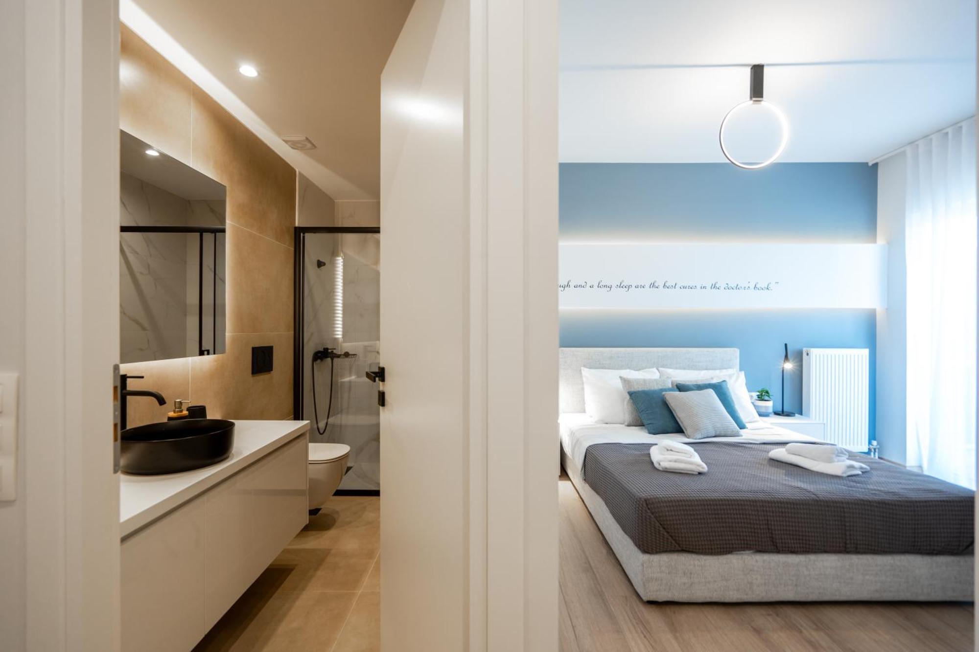 Luxury 4 Bedrooms Apartment Near Flisvos Marina Pire Dış mekan fotoğraf