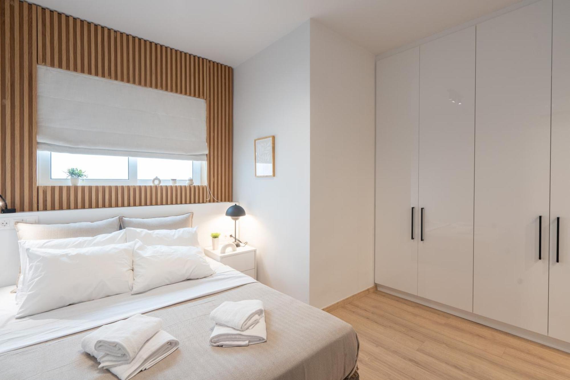 Luxury 4 Bedrooms Apartment Near Flisvos Marina Pire Dış mekan fotoğraf